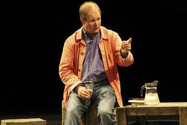 Michael Morpurgo prize-winning War Horse author Michael Morpurgo talks to cheadle hulme school junior students at Stockport Plaza on a tour of his new book